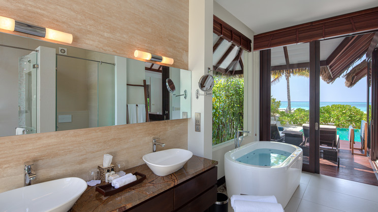  Family Pool Beach Villa